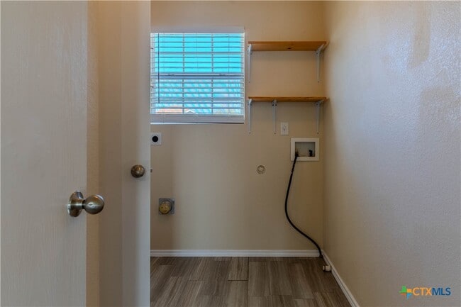 Building Photo - 3402 Regency Ct