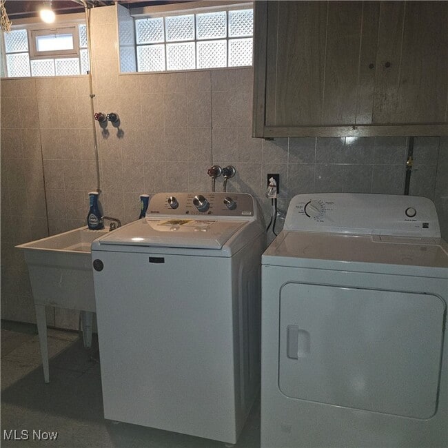 Building Photo - 12400 Orme Rd