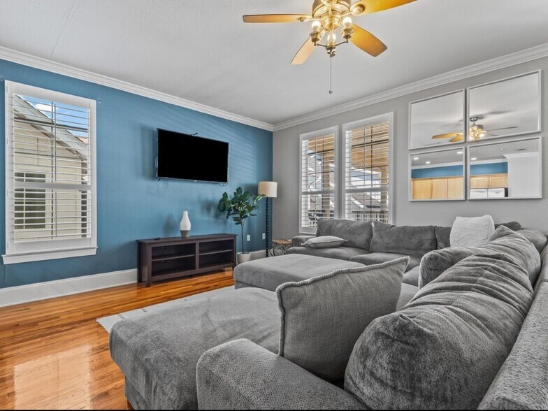 Building Photo - 415 Saint Francis St