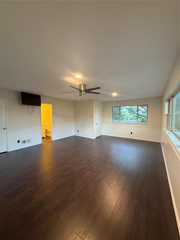Building Photo - 7135 Cosgrove Dr