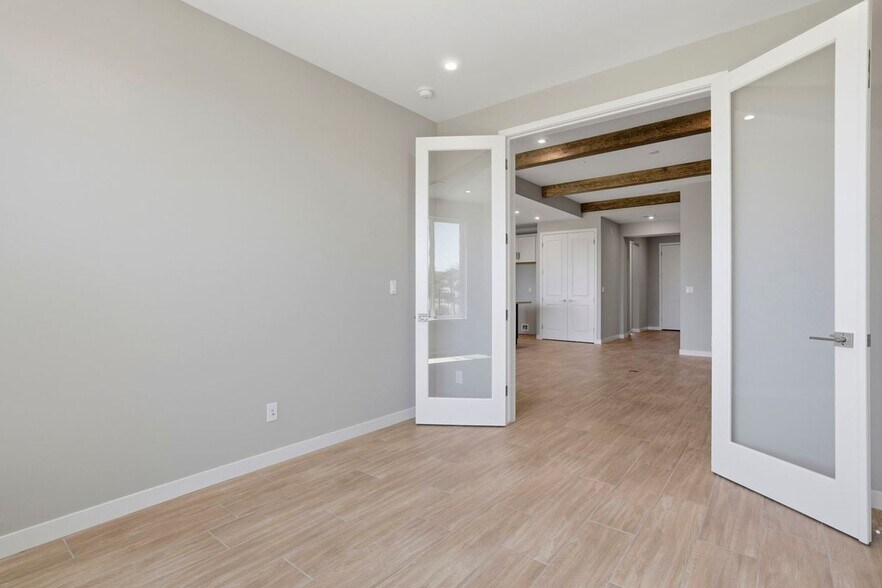 Building Photo - 943 Cumberwood Ct