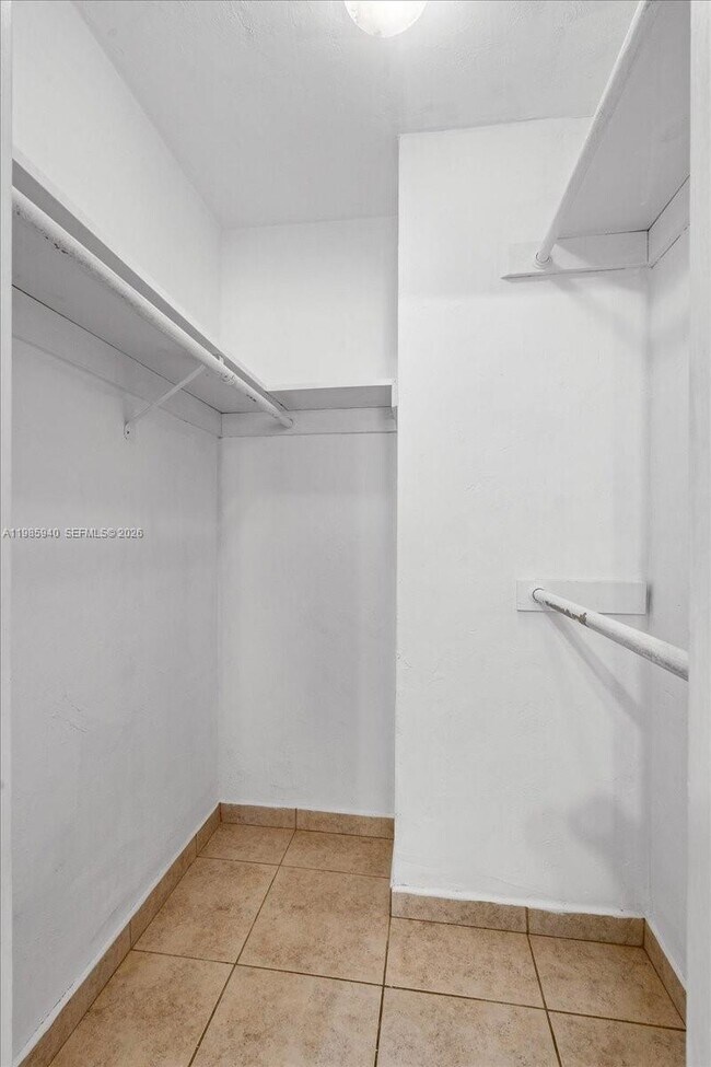 Building Photo - 8701 SW 141st St