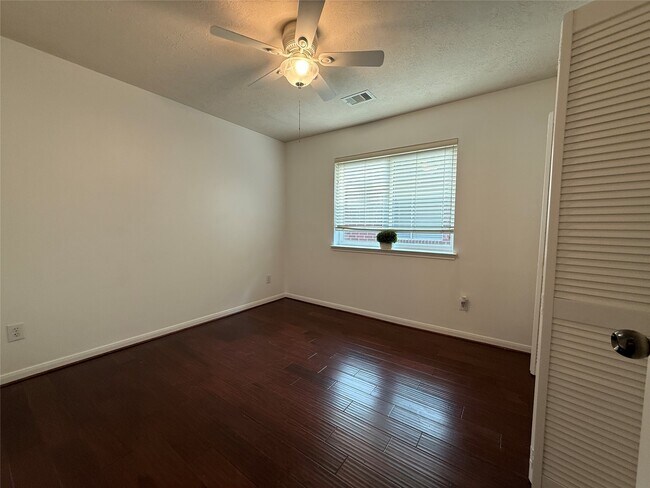 Building Photo - 15615 Lost Maples Dr