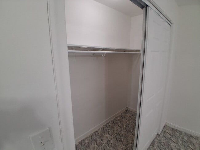 Building Photo - 4130 SW 24th Ct