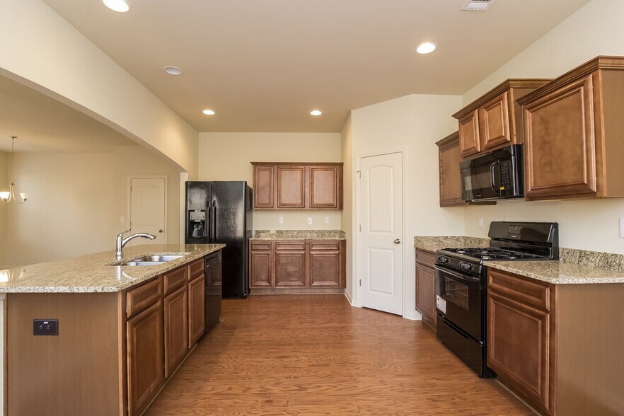 Building Photo - 231 Jefferson Ave