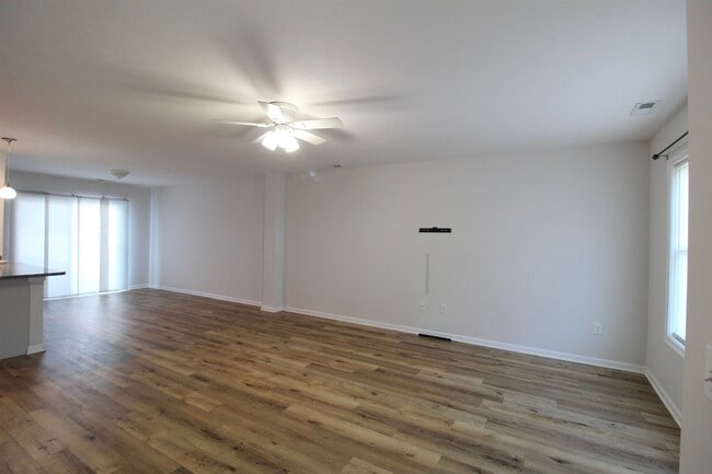 Building Photo - 2941 Locust Grv Ct