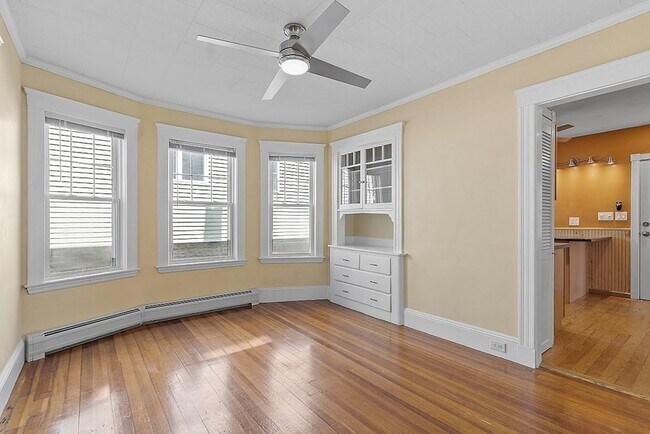 Building Photo - 57 Clarendon Ave