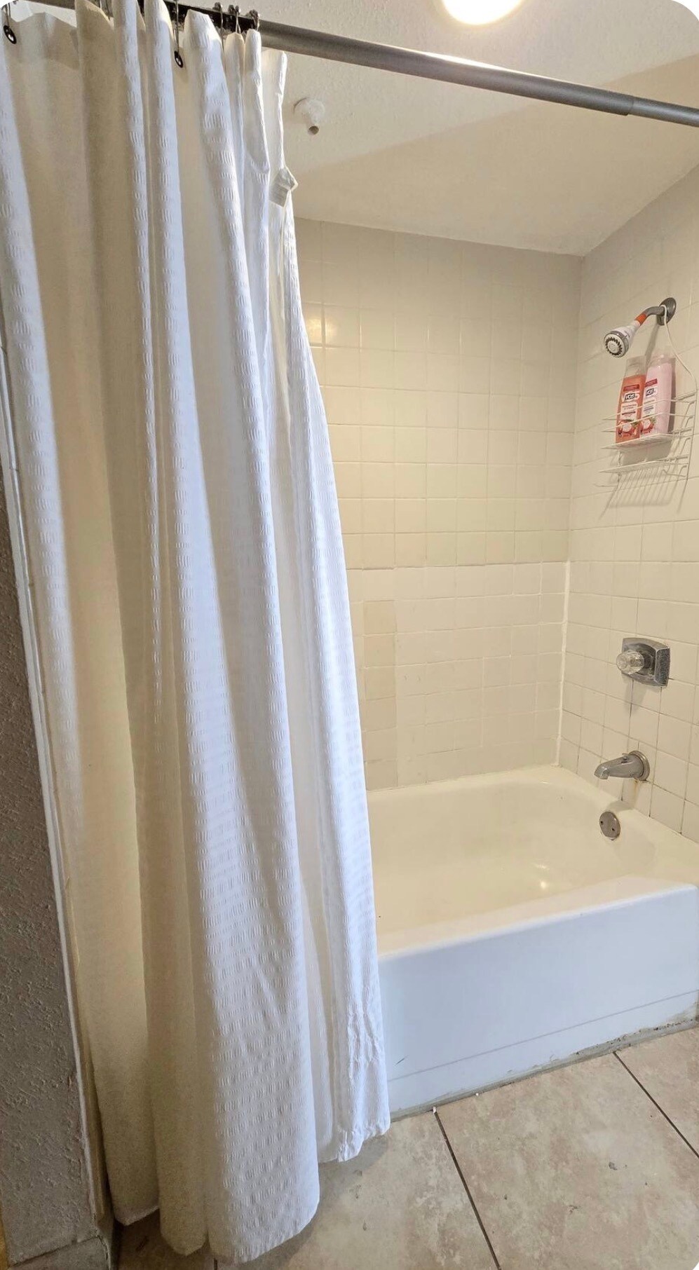 Building Photo - 9000 Bissonnet St