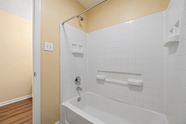 Building Photo - 21114 Sprouse Cir