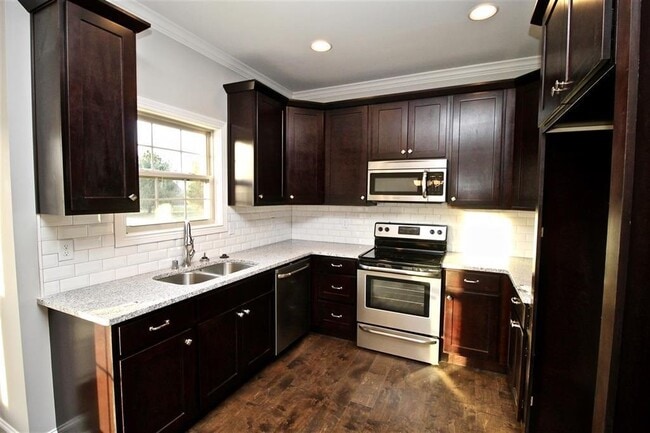 Building Photo - 418 Cumberland Ridge Ct