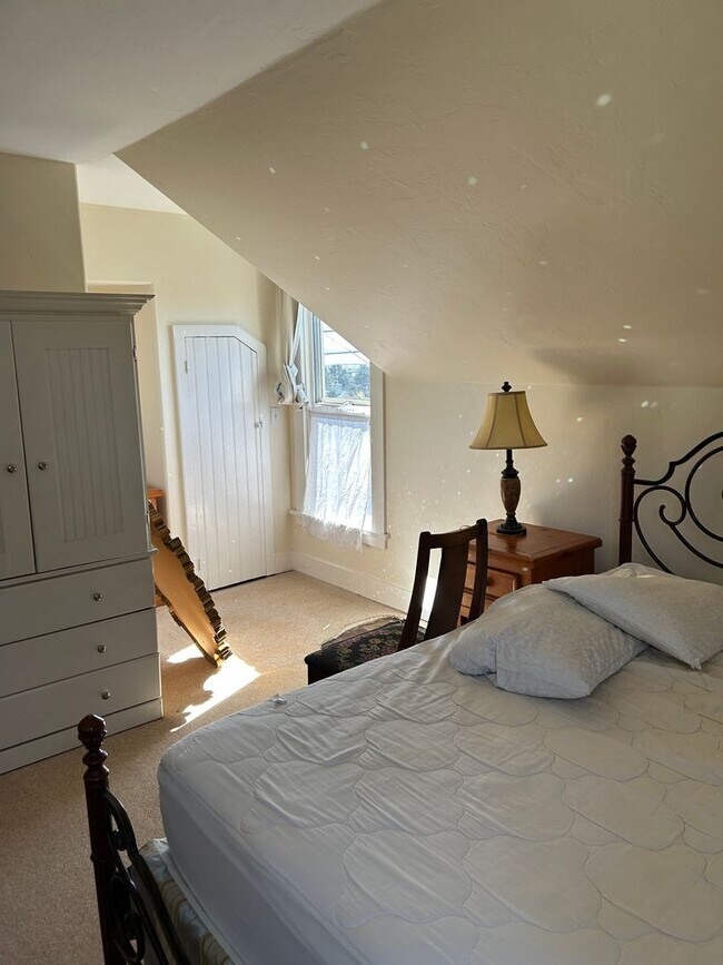 Building Photo - Charming 4-Bedroom Home Near Cal Poly Humb...