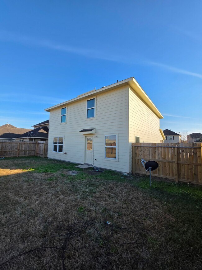 Building Photo - 6159 El Granate Dr