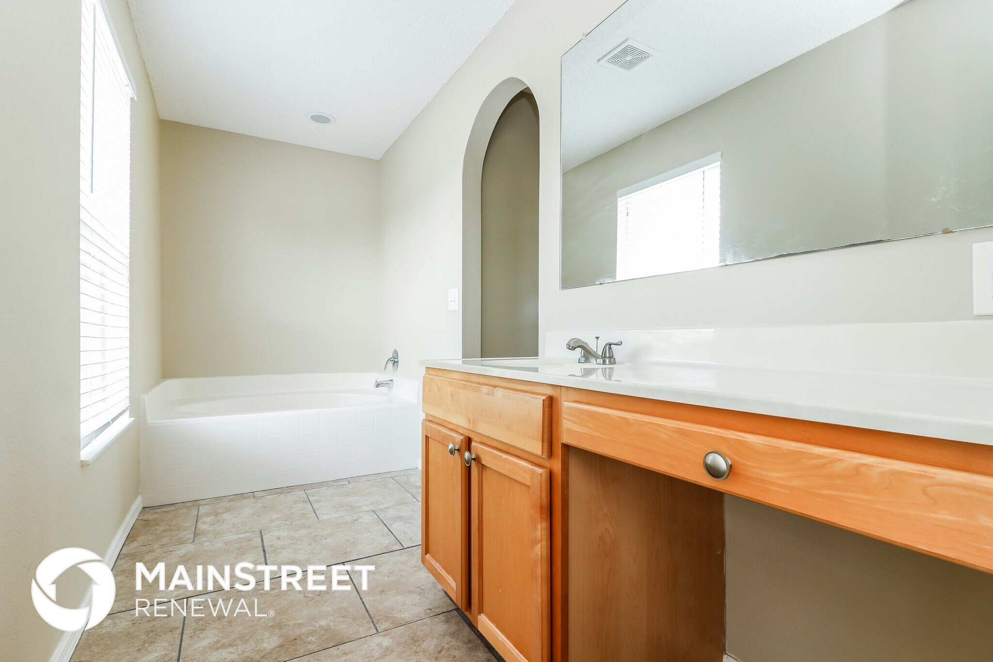 Building Photo - 13336 Brewster Rd