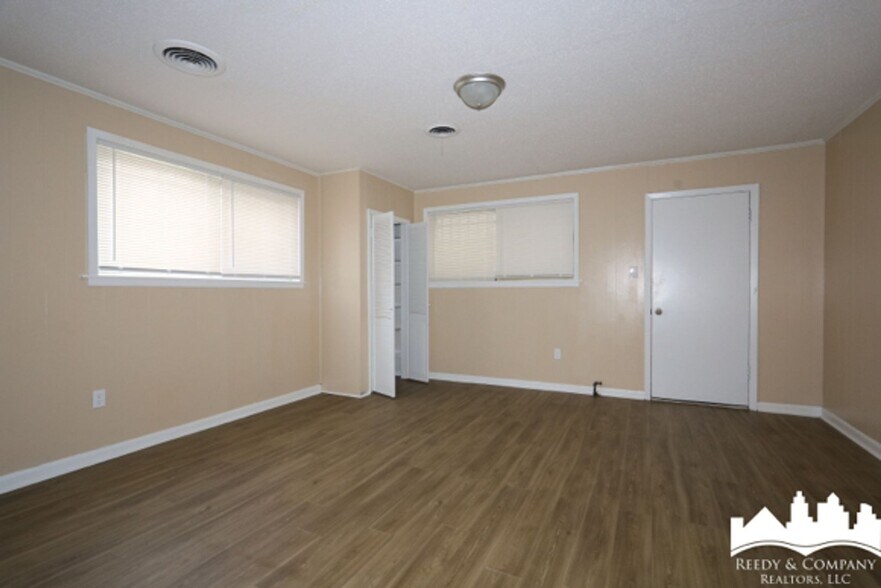 Building Photo - 1446 Alamo St