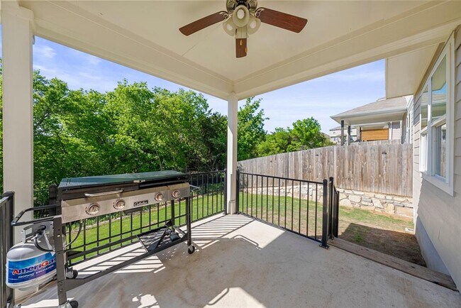 Building Photo - 11104 El Capitan Dr