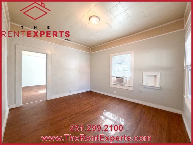 Building Photo - 156 Hemley Ave