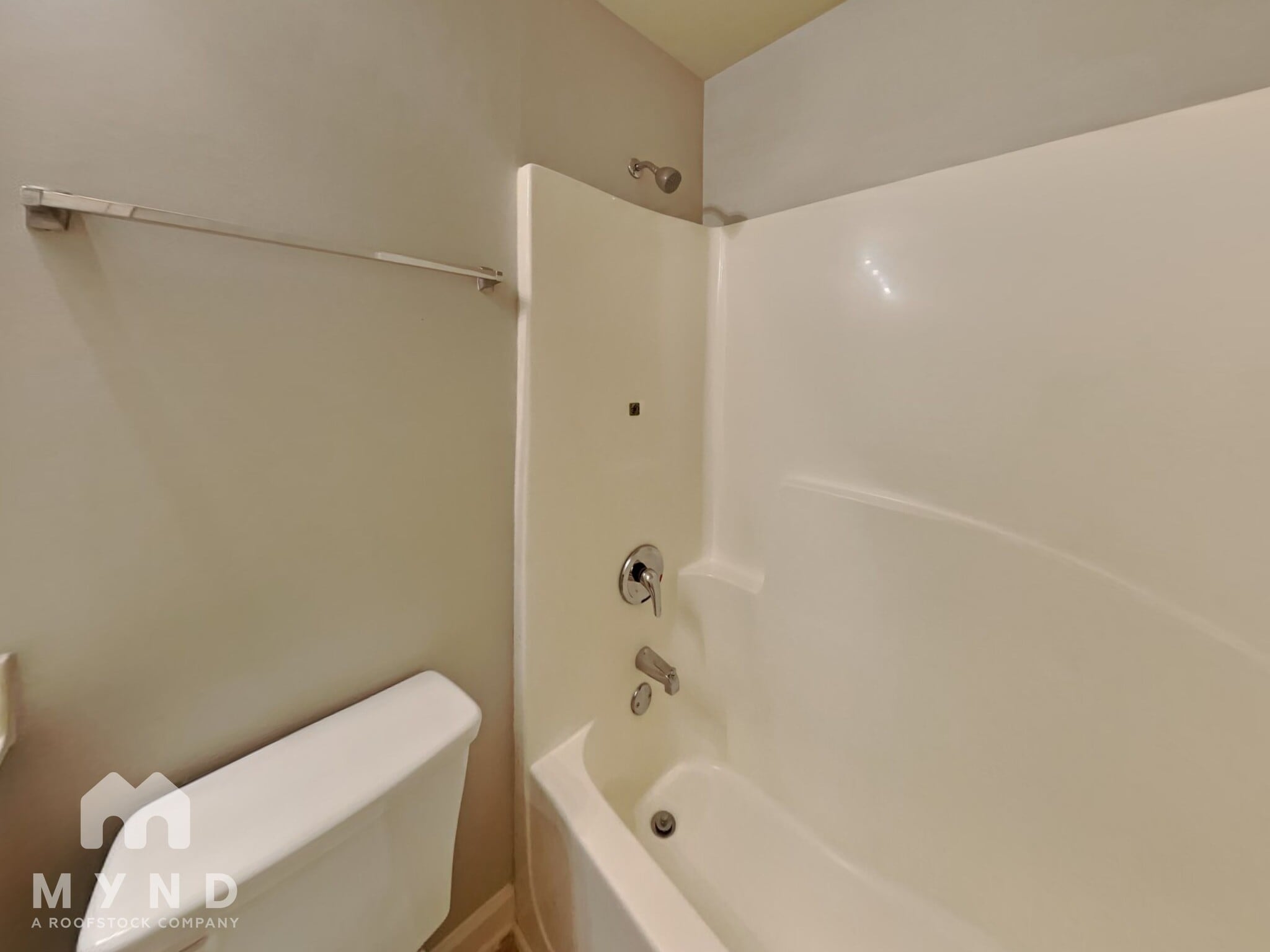 Building Photo - 1576 Pressley Ln