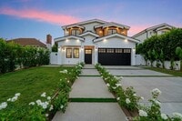 Building Photo - 4539 Longridge Ave