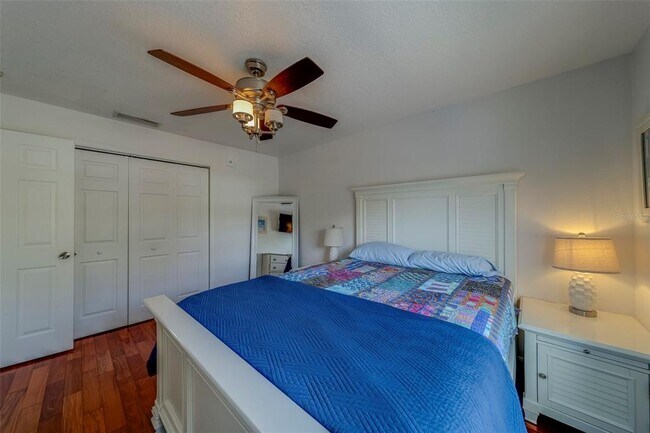 Building Photo - 5196 Beach Dr SE