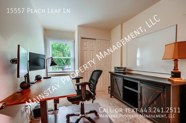 Building Photo - 15557 Peach Leaf Ln