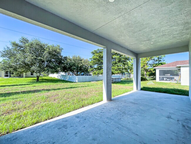 Building Photo - 5229 7th St W