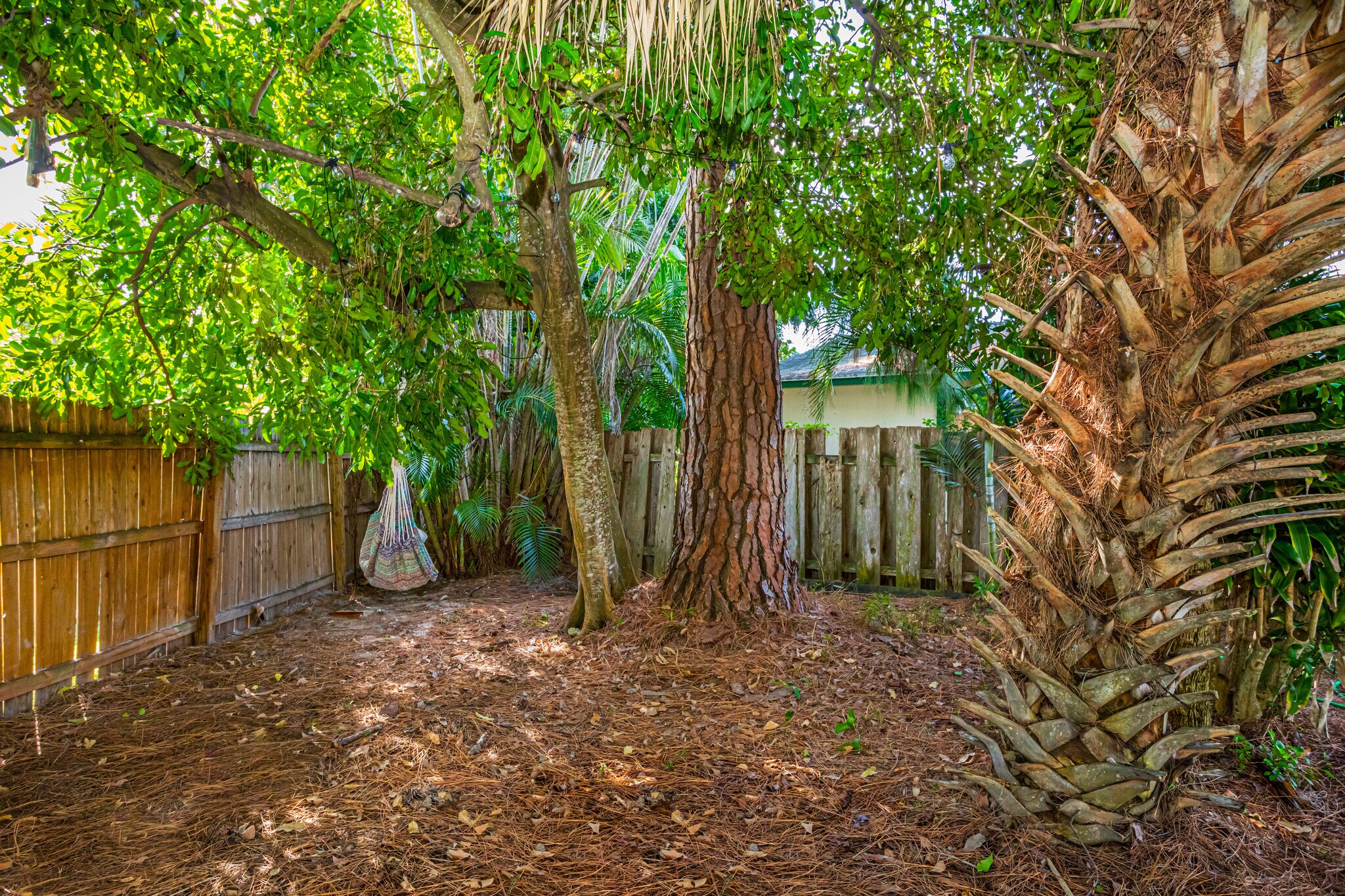 Building Photo - 9341 Green Meadows Way