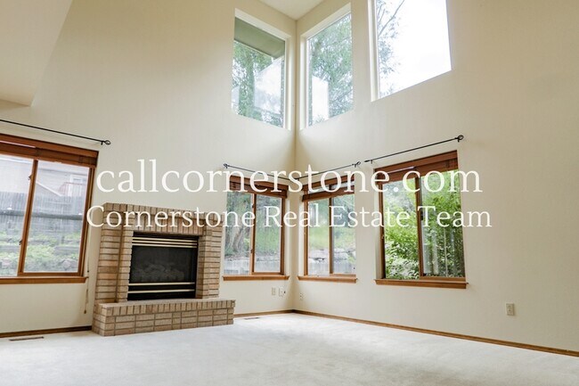 Building Photo - 6385 Shirecliff Dr