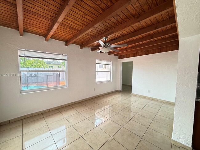 Building Photo - 1220 SW 78th Ave