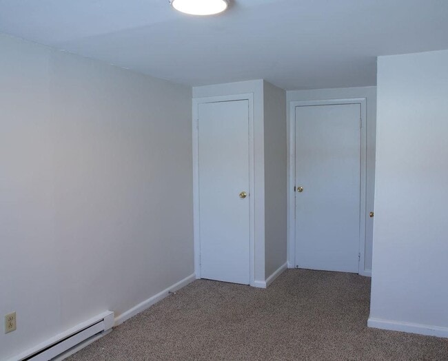 Building Photo - 180 N Main St