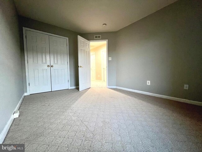 Building Photo - 21831 Ladyslipper Sq