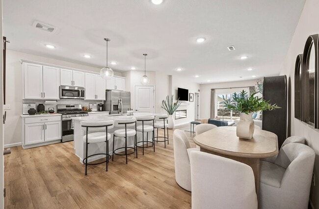 Building Photo - The Villas at Wyles Farms