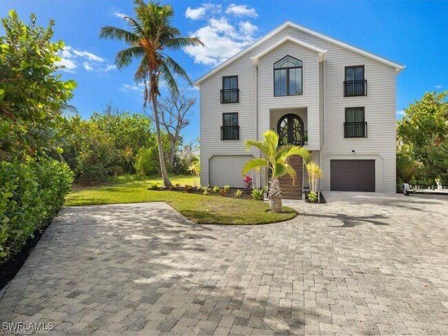 Building Photo - 939 Beach Rd
