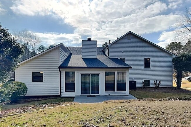 Building Photo - 1318 Shiloh Trail E Northwest