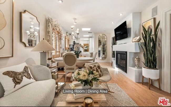 Building Photo - 9060 Harland Ave