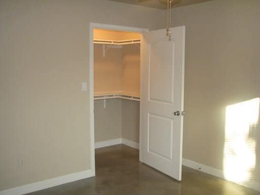 Building Photo - 4511 Depew Ave