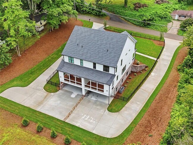Building Photo - 1396 Old Magnolia Way