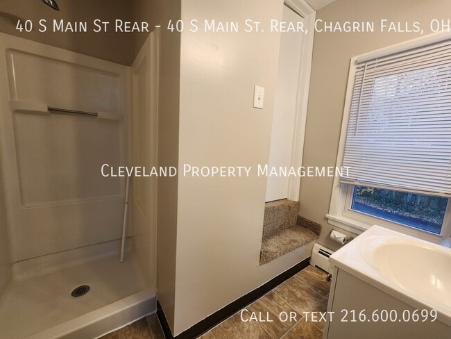 Building Photo - 40 S Main St