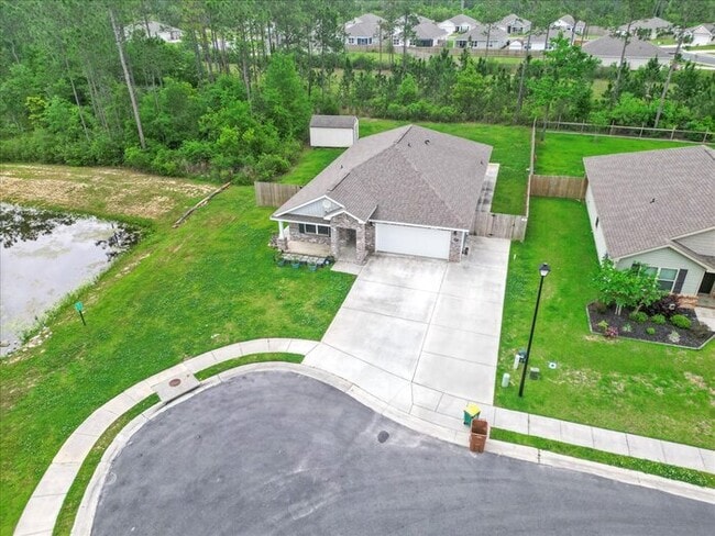 Building Photo - 18401 Elkwood Dr