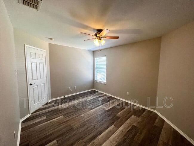 Building Photo - 8928 Belvedere Dr