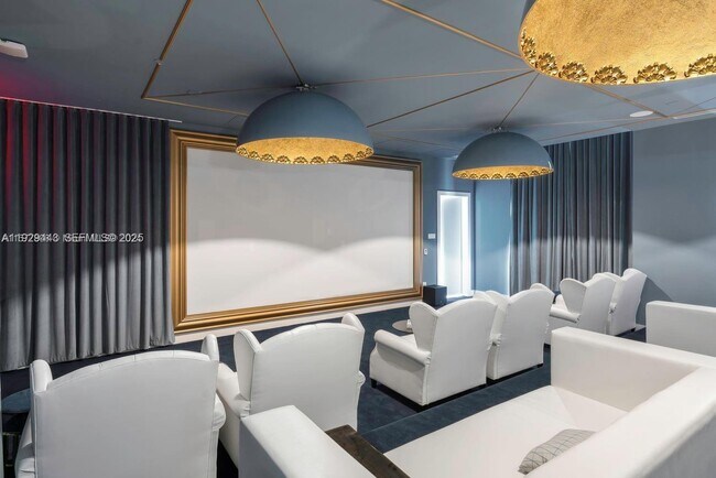 Building Photo - 2000 Metropica Wy