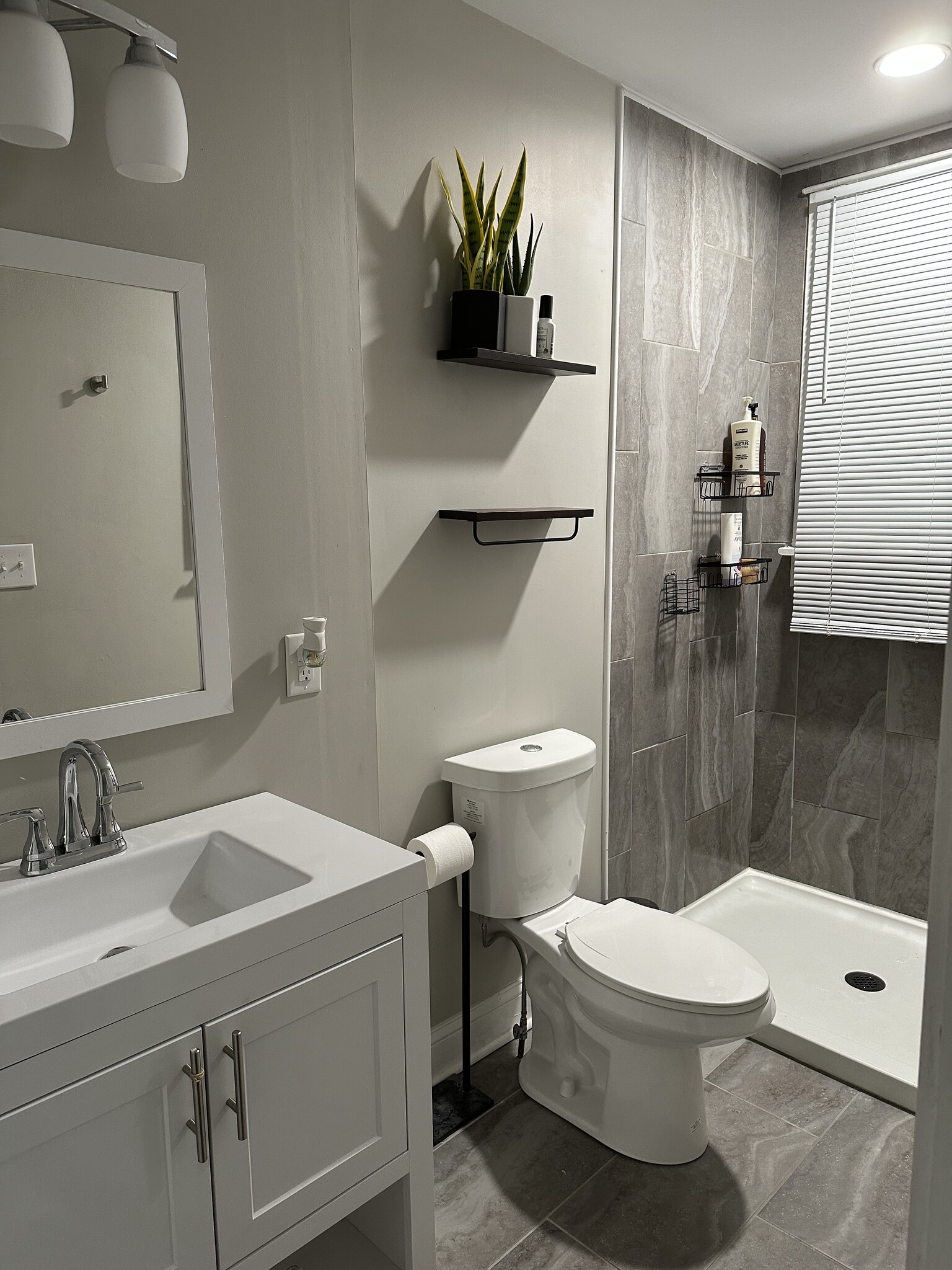 Bathroom - 1161 Michigan Ave.