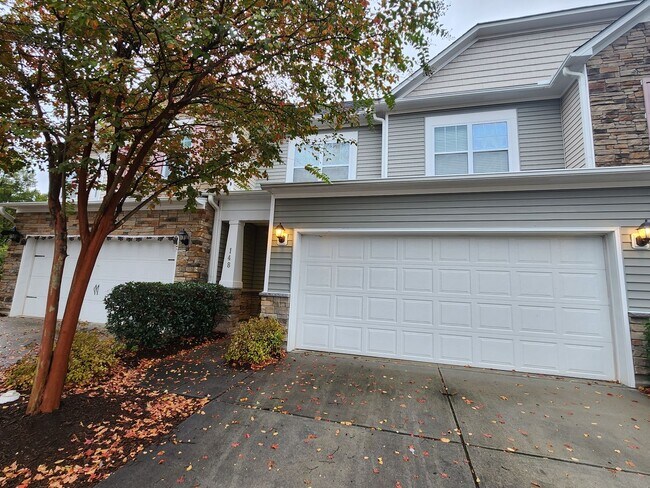 Building Photo - 3 Bedroom - Cary Townhome in Central Location!!! Close to 540 and Research Triangle Park!