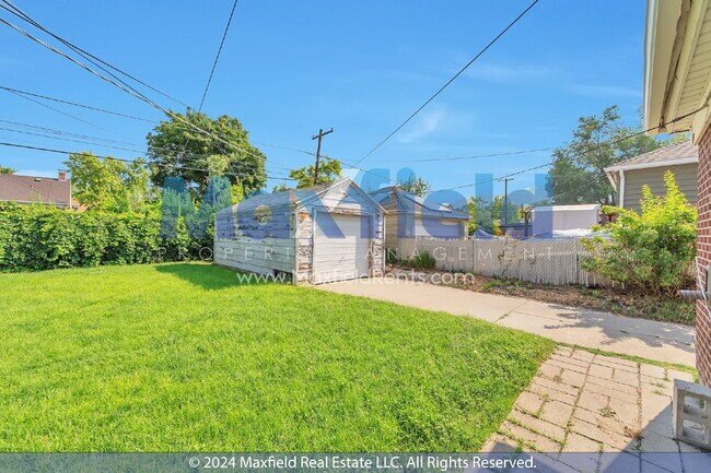 Building Photo - SUGAR HOUSE - 3 BD 1 BA Pet Friendly