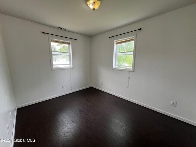 Building Photo - 313 Chiswell Rd