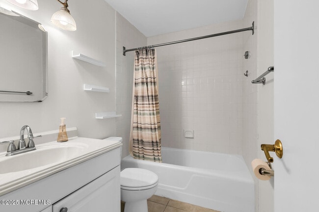 Building Photo - 1 Channel Dr