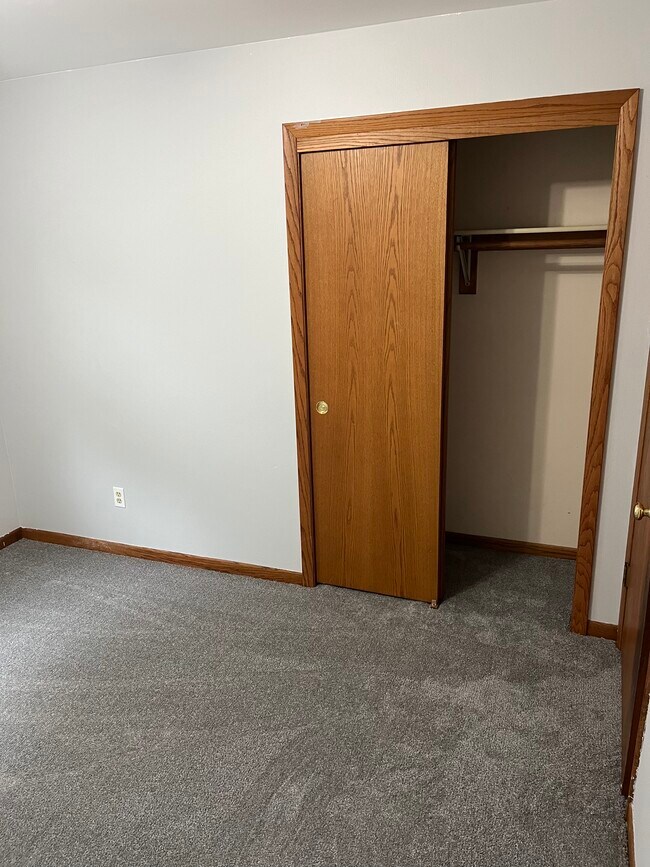 Second bedroom - 7734 W Stevenson St