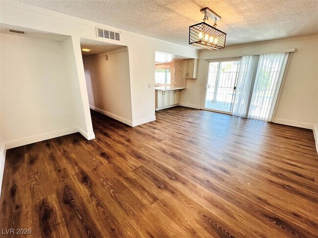 Building Photo - 5688 Maceta Ave