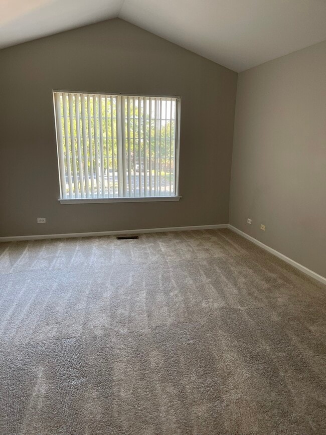 Building Photo - 1465 N Waterbury Cir