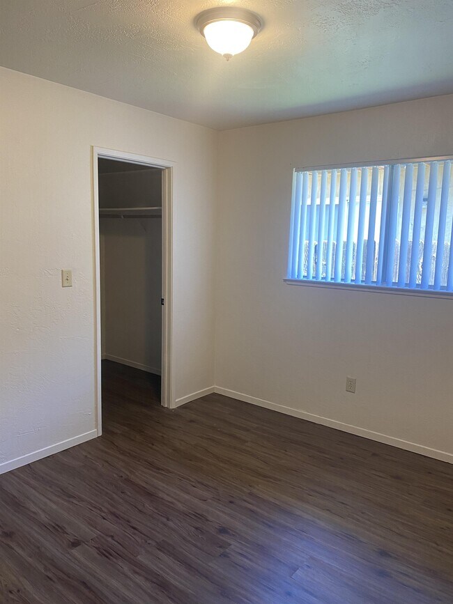 Building Photo - 3016 Delta Ave