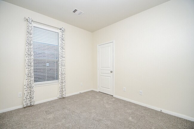 Building Photo - 5715 Water Violet Ln